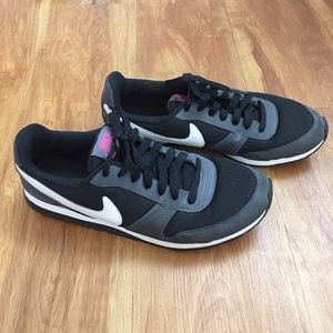 Nike Women's Eclipse II